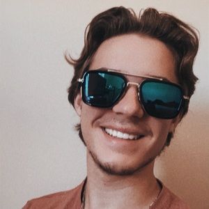 Meet your Posher, Brogan